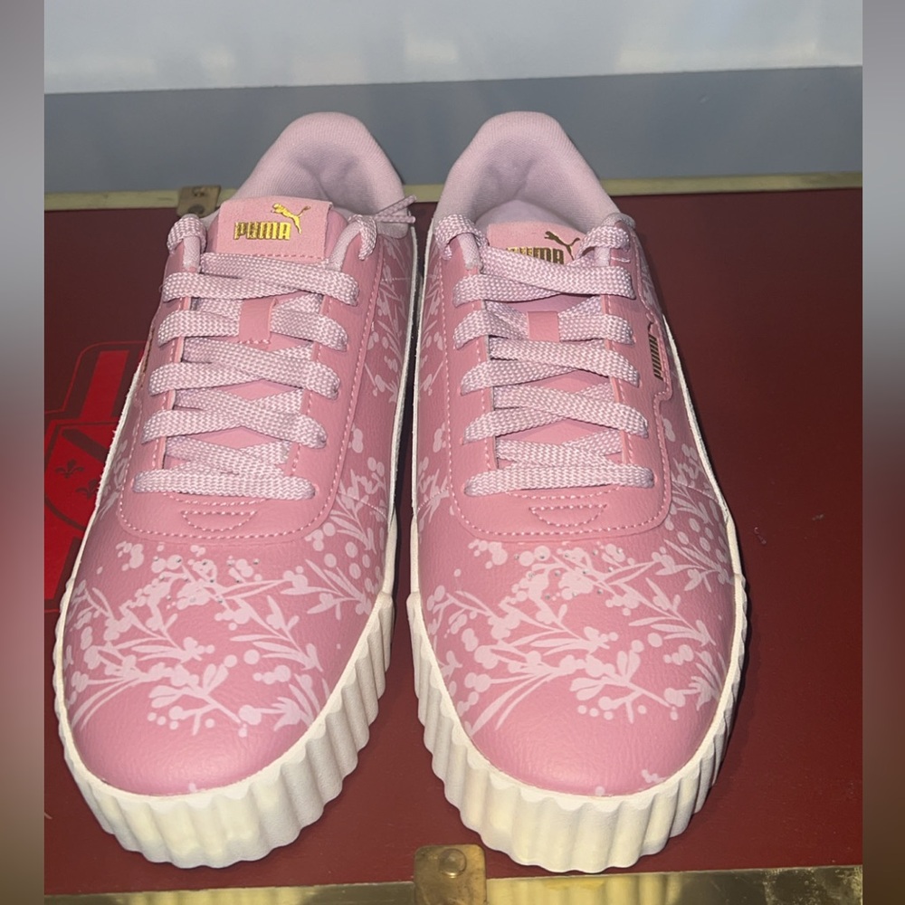 Puma Women's Pink Floral Sneakers size 10 new